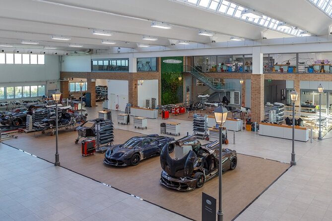 Ferrari Lamborghini Pagani Factories and Museums - Tour from Bologna - Pagani Factory and Museum near San Cesario sul Panaro: Carbon fiber up close