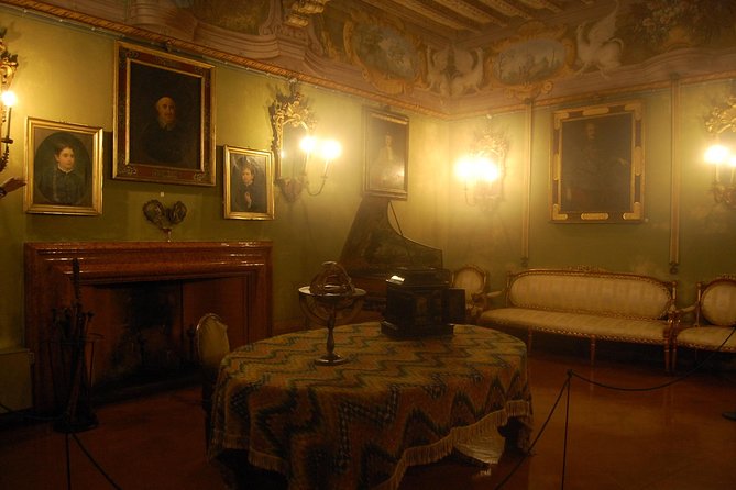 Fontanellato: a castle and a labyrinth in Parma countryside - The private tour format: less waiting, more story
