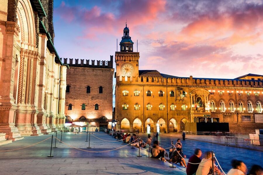 From Florence: Private Maranello and Bologna Day Trip - Bologna on foot: where your driver drops you (and why that’s smart)