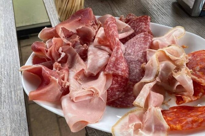 Guided E-bike Tour in Bologna with aperitif - The UNESCO Portico to Santuario di Madonna di San Luca