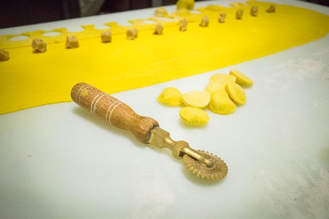 Intimate Parma Food Tour: Market & Local Artisans (Max 8) - Where the tour starts: Piazza Duomo and your built-in orientation