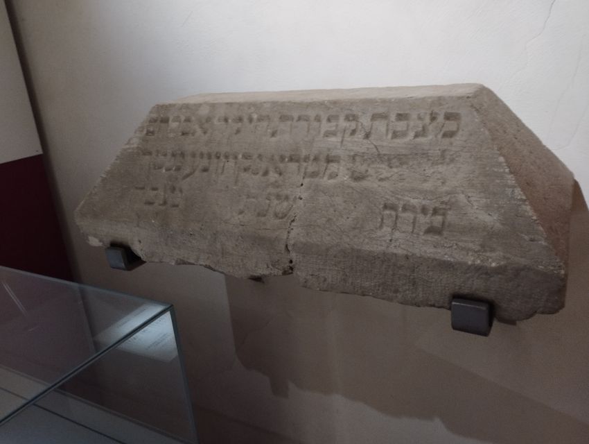 Jewish Bologna and Modena or Ferrara - A train day that connects Jewish life across three neighborhoods