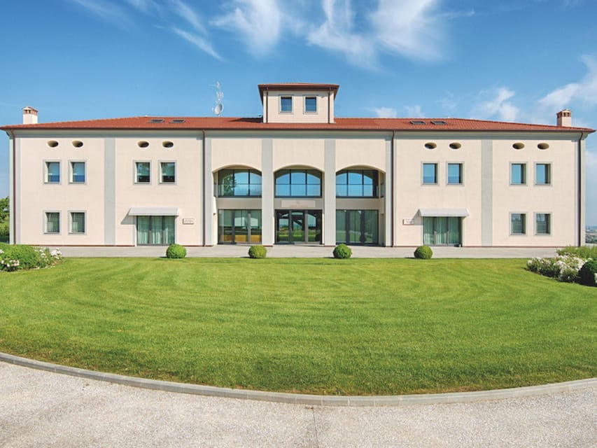 Luxury Wine Tasting with Food Pairing near Bologna - The pacing: what a 1.5-hour experience feels like in real life