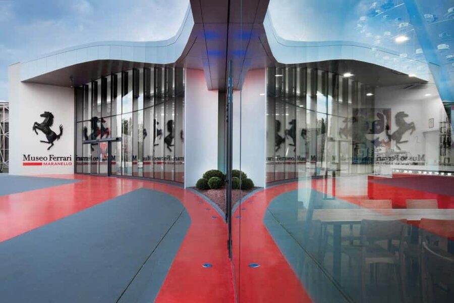 Maranello: Ferrari Museum Entrance and Professional F1 Simulator - The quick changeover: from museum entrance to Pit Lane Red Passion