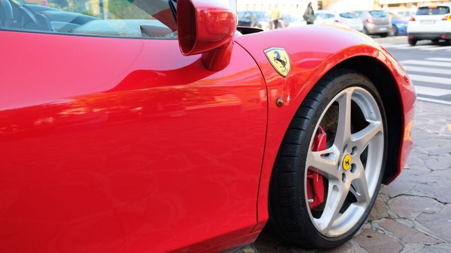 Maranello: Test Drive Ferrari 458 - How long should you book: 10 minutes vs 1 hour seat time
