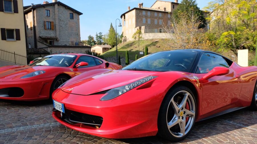 Maranello: Test Drive Ferrari 458 - Can couples ride together? Two seats vs Portofino options