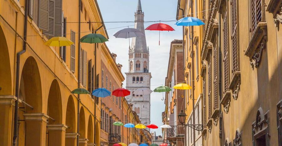 Modena: 2-Hour Private Walking Tour - Modena Cathedral and the UNESCO Trio: Duomo, Piazza Grande, Ghirlandina