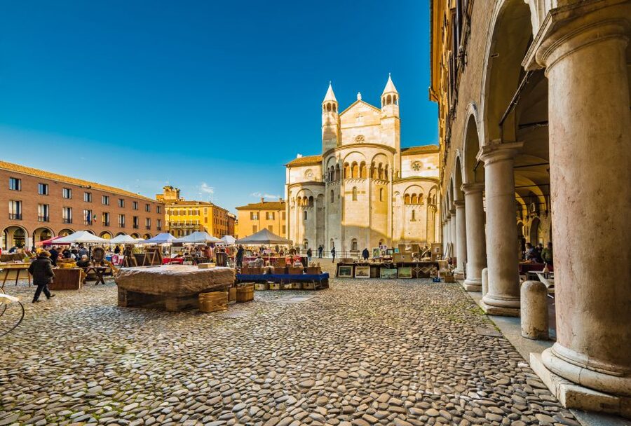 Modena City Walking Tour - A fast, focused walk through Modena’s UNESCO core