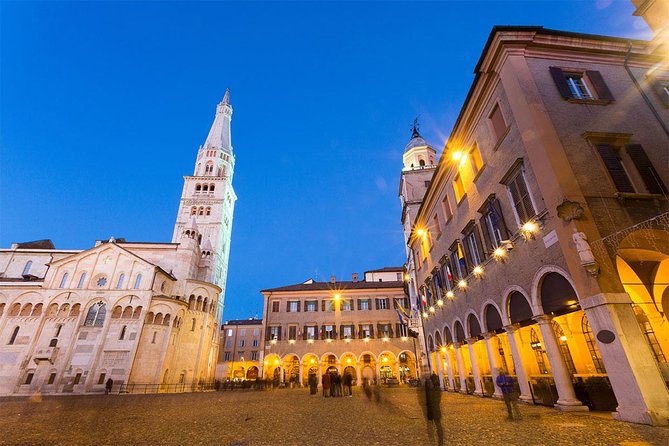 Modena Private Walking Tour - Mercato Albinelli: the best stop for daily-life Modena