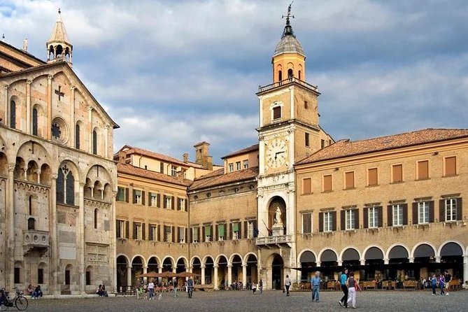 Modena Private Walking Tour - Start at Piazza Grande: UNESCO context before you even enter a church