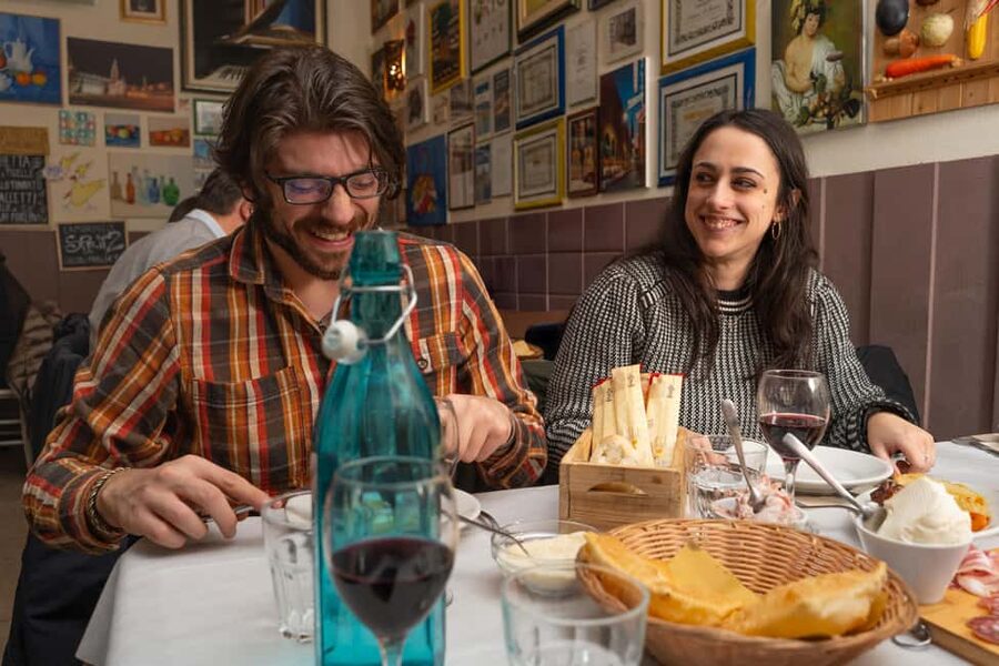 Parma: A Full Meal Walking Food Tour with a Local - Small groups, friendly guides, and how that changes everything