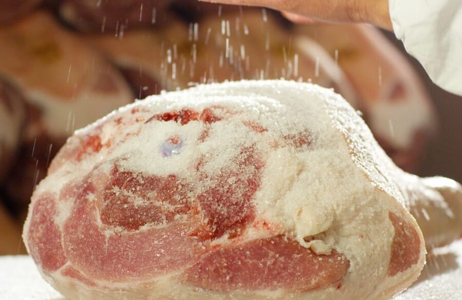 Parma: Cheese, Ham, & Balsamic Vinegar Tour with Tastings - Guide style matters: when Loris or Mattia runs the day