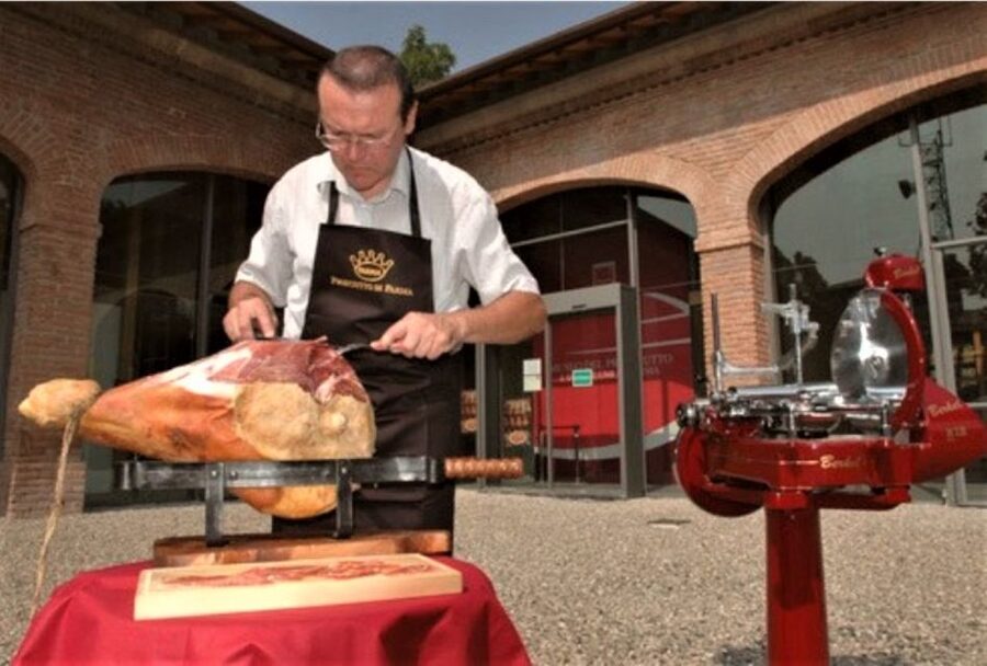 Parma: Parmigiano Production and Parma Ham Tour & Tasting - Inside the Parmigiano Reggiano rooms: how aging becomes flavor