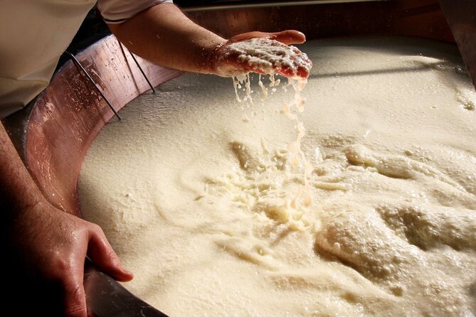 Parmigiano & Balsamic Artisans: In-Depth Private Tour and Tasting - Stop 1: Parmigiano Reggiano at Via J. F. Kennedy 18