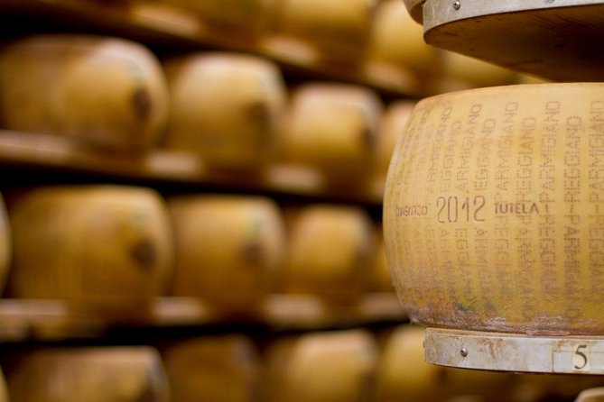 Parmigiano Reggiano & Aceto Balsamico tour with lunch - Parmigiano and balsamic in one afternoon: the big idea