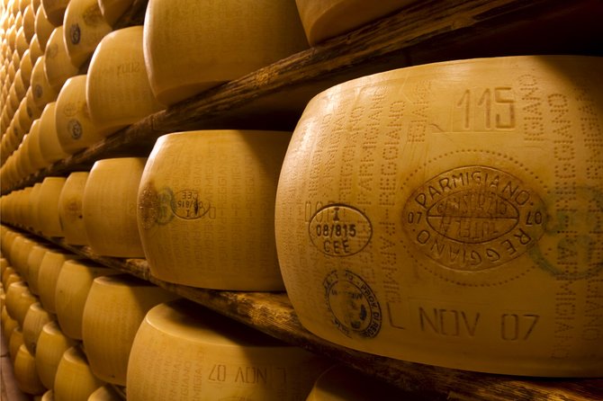 Parmigiano-Reggiano Cheese Factory Small group Tour From Parma - Logistics to keep in mind (the part I’d handle carefully)