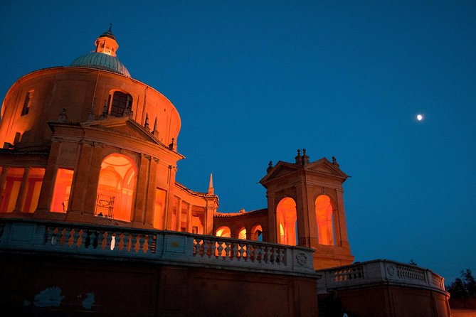 Porticoes of Bologna and Basilica San Luca Guided tour - Timing and pacing: a good “highlights” length