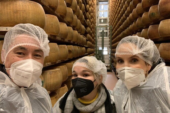 Private Balsamic vinegar & Parmigiano Reggiano factory visits - Driving to the acetaia: why the countryside setting is part of the lesson