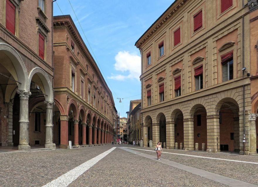 Private Bologna City & Europe Oldest University Guided Tour - The 17th-century Anatomy Theater: medicine in wood and story