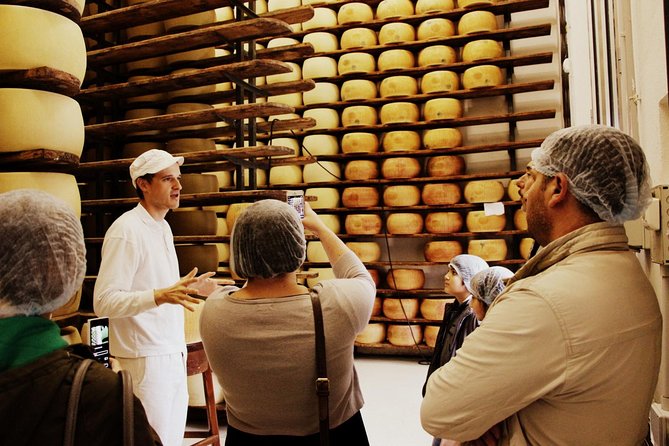 Private Day Tour & Lunch: Parmesan, Wine, and Vinegar Tasting - Practical Tips for a Smoother Day