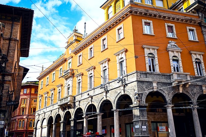 Private or semi-private tour of the historic center of Bologna - Who should book this Bologna center walk