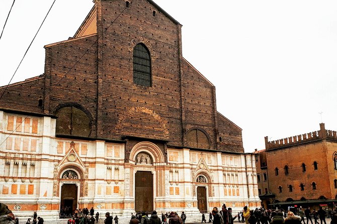 Private or semi-private tour of the historic center of Bologna - San Petronio: why Bologna’s main church isn’t the cathedral