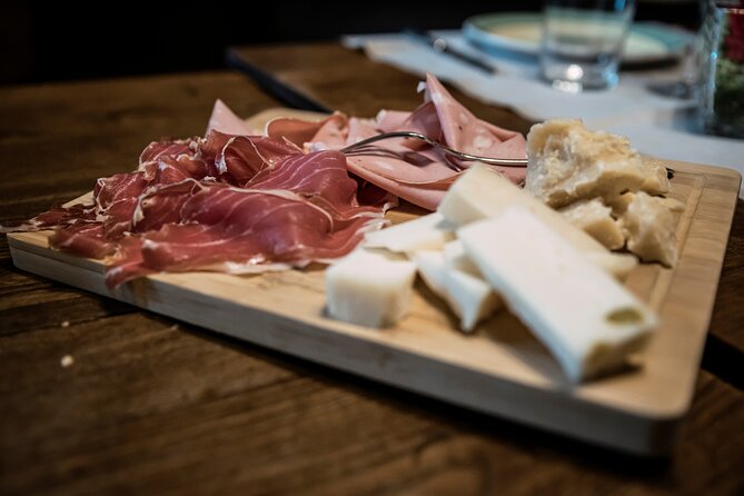 Private Parmigiano Balsamic Parma Ham and Wine Tasting Tour - Price and what you’re really paying for