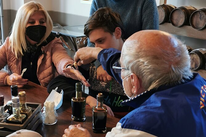 Private Visit to Acetaia with Tasting - Timing tips: what changes from a normal day to harvest season