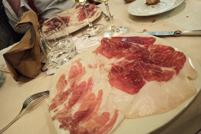 Small-Group Prosciutto Factory 4-Hour Tasting Tour in Bologna - Who Should Book This Prosciutto Factory Tour