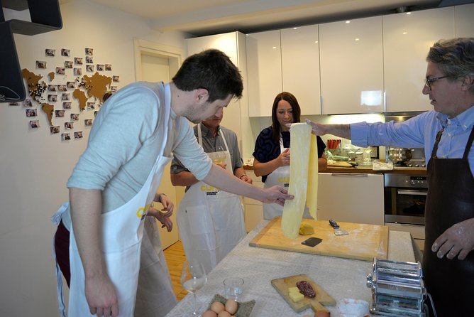 Traditional Home Cooking in Modena,Tagliatelle, Tortelloni & Wine - Modena’s home kitchen, not a cooking studio