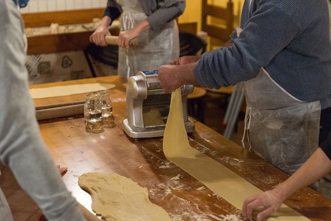 Traditional Home Cooking in Modena,Tagliatelle, Tortelloni & Wine - Who should book this Modena home cooking class?