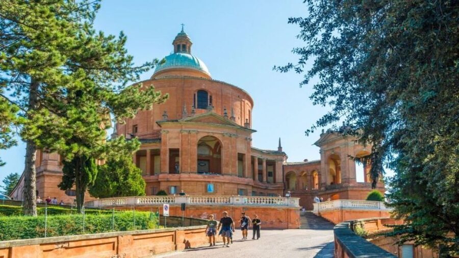 Vespa Tour in the Hills of Bologna - Why a Vespa Tour Works So Well in Bologna’s Hills
